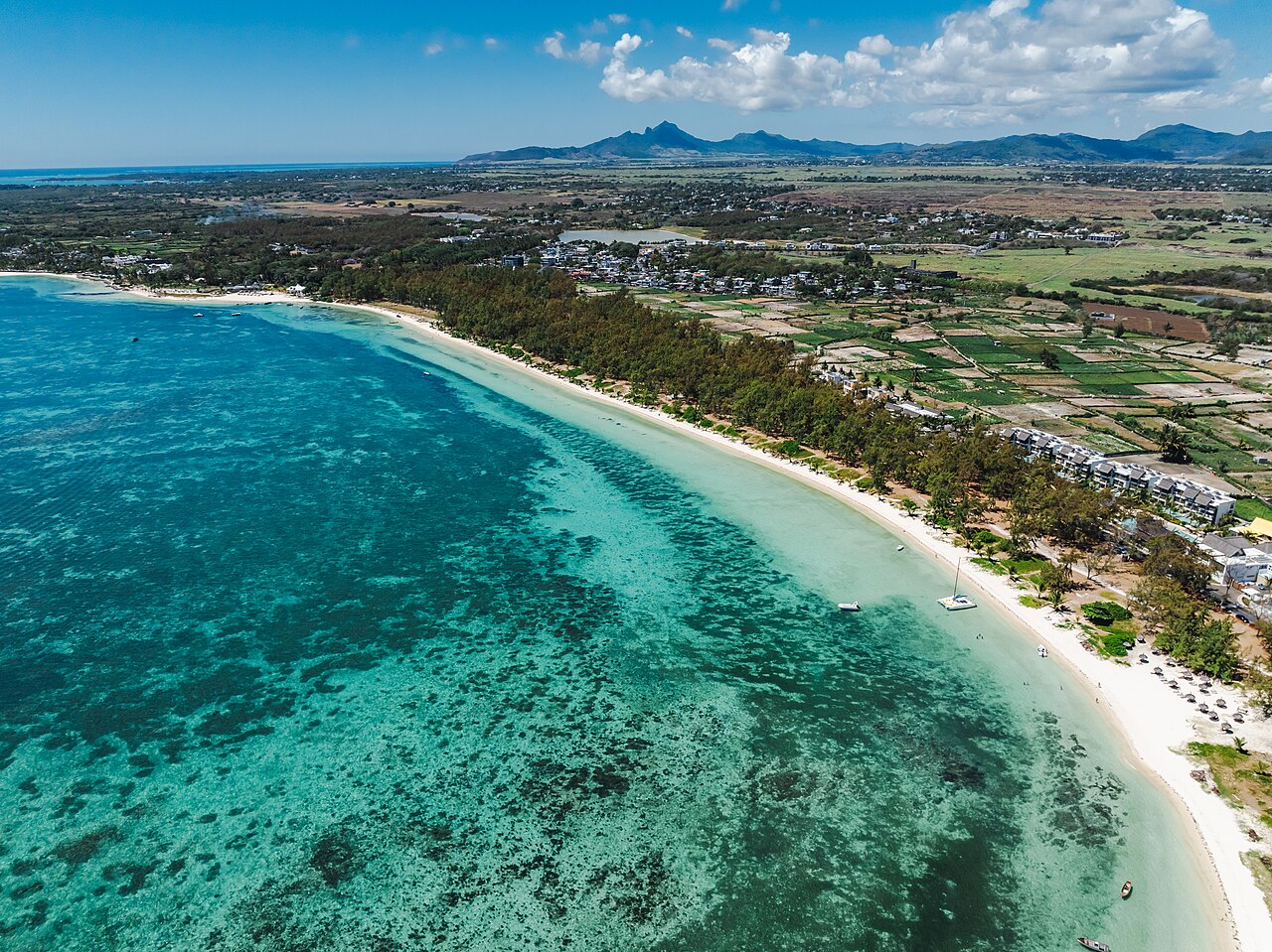 Le Victoria Beachcomber